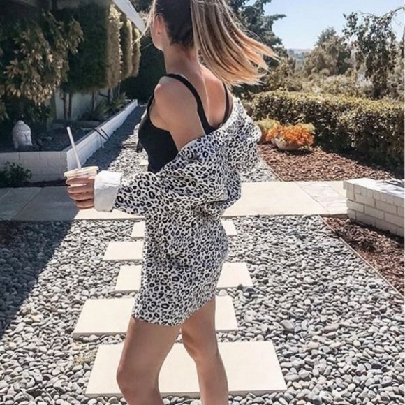 Cotton Leopard Print Cropped Denim Jacket White & Black - Picture 1 of 6